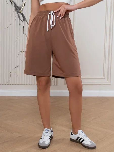 ISSA Plus Шорти коричневий