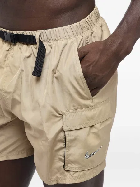 Scurt chiloți Nike cu imagine cu model floral negru