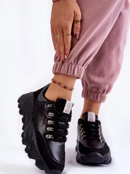 Кецове Cross Jeans на платформе черно