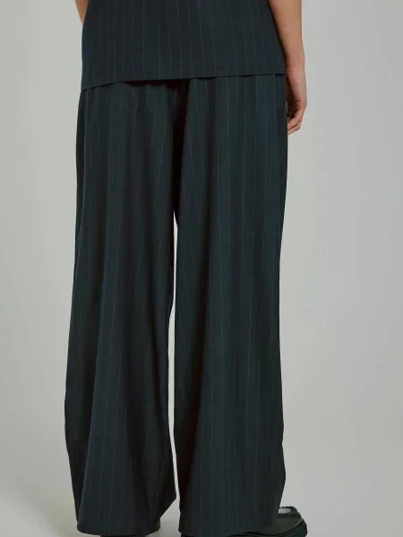 NORR Pantaloni Kandria bleumarin maro