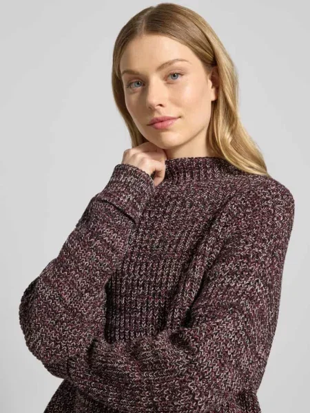 Sweter z dzianiny o kroju regular fit z mieszanki bawełny model ‘SELMA’ Selected Femme
