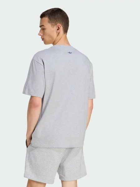 Футболка adidas Graphics сірий