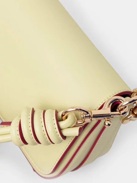 Кожаная сумка United Colors Of Benetton