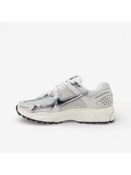 Pantofi Nike gri