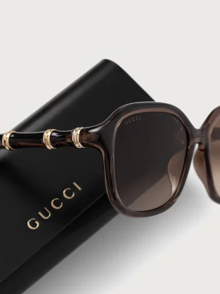 Солнцезащитные очки Gucci