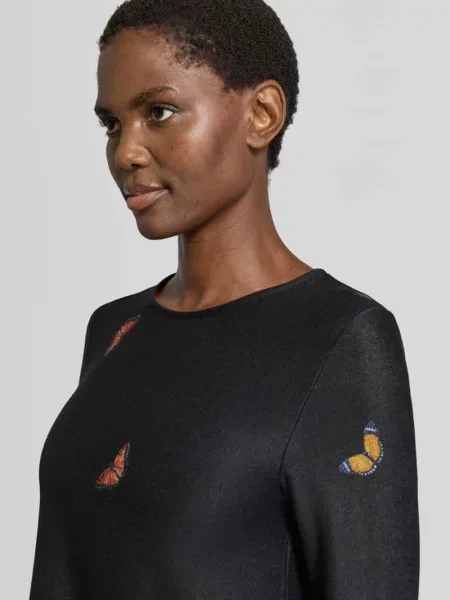 Dzianinowy sweter Apricot z okrągłym dekoltem czarny
