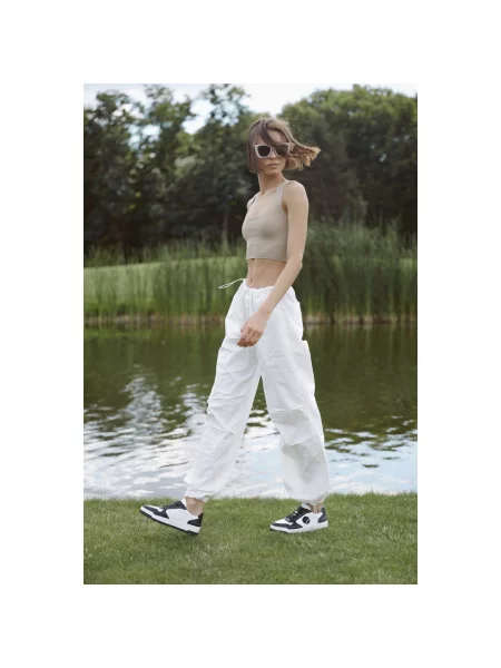 Штани карго молочні Estro білі