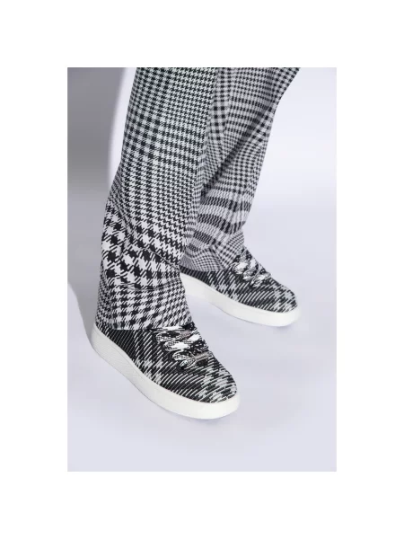 Sneakersy Burberry skórzane w kratę czarne