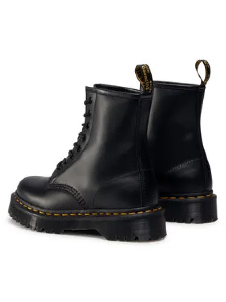 Kotníkové boty Dr. Martens černé