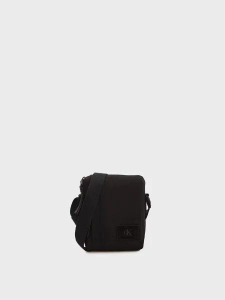Сумка Calvin Klein из канваса черная