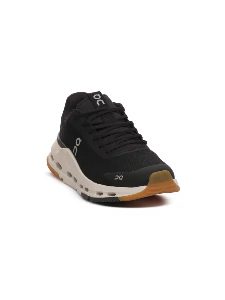 Pantofi On negru