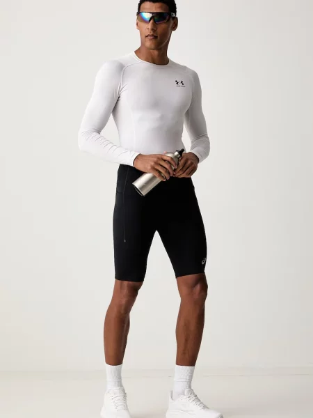 Pantaloni scurți Asics negru