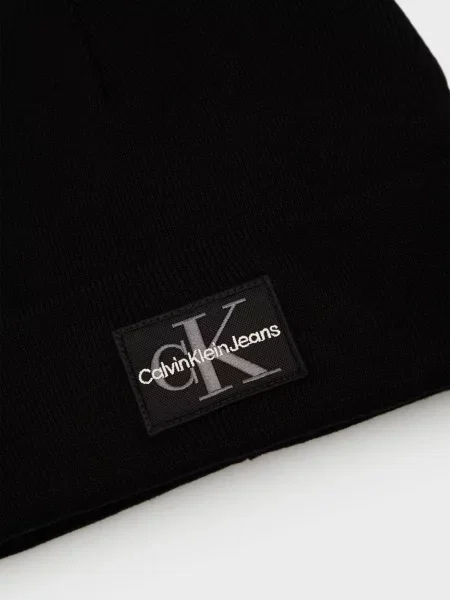 Шапка Calvin Klein Jeans с автографом черная