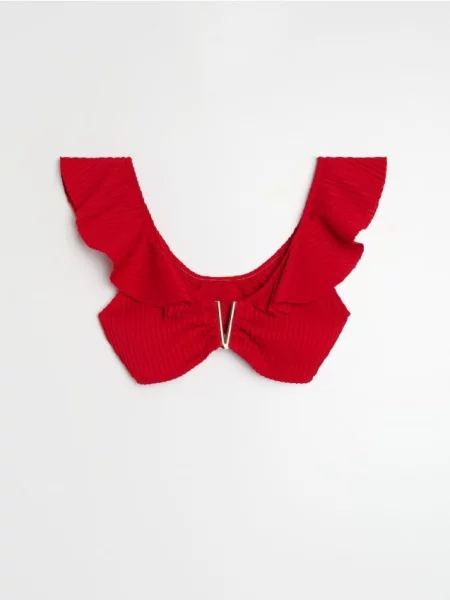 Верх бікіні з воланами та декоративною металевою деталлю червоний