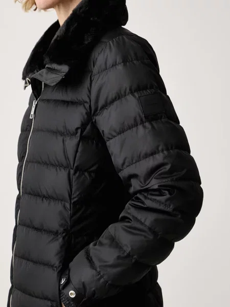 Dzseki Calvin Klein Satin Lw Short Puffer With Fur Black XS fekete