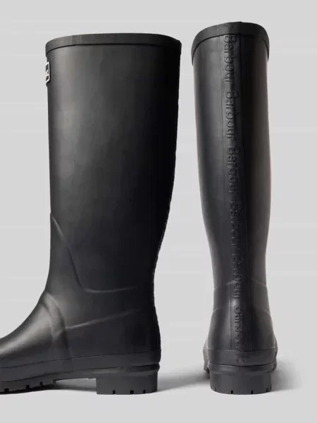 Kozaki z wytłaczanym logo model Abbey Tall Welly' Barbour czarne