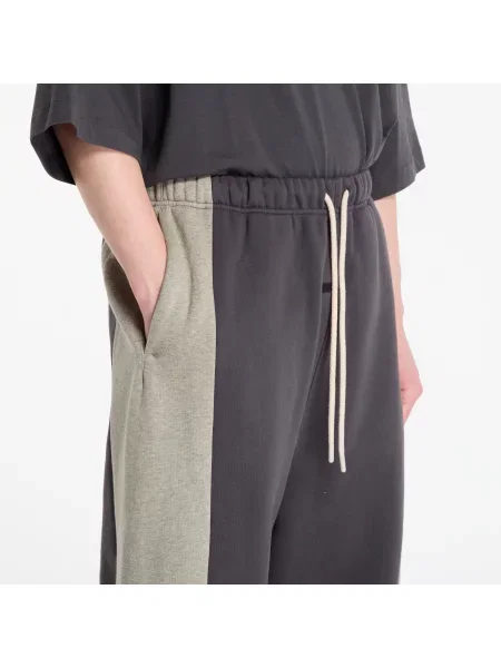 Hlače Fear Of God Essentials siva
