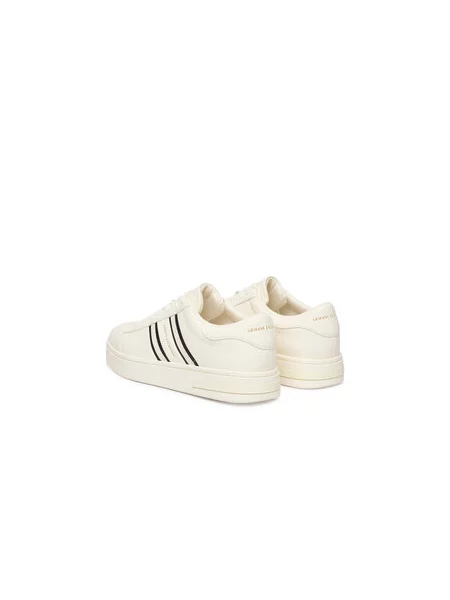 Sneakersy Armani Exchange bílé