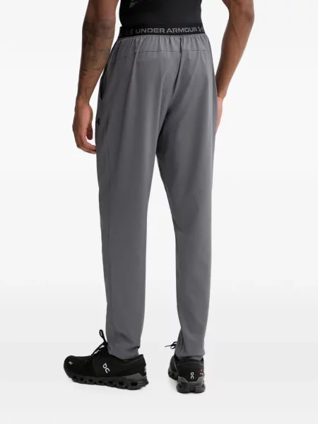 Pantaloni Under Armour cu imagine alergare gri
