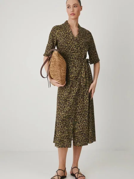 Рокля с лен Medicine среднодълга разкроена