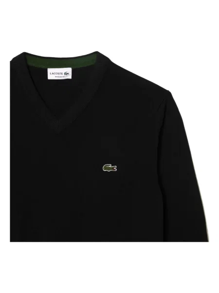 Dzianinowy sweter Lacoste z dekoltem w serek czarny