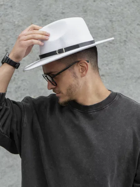 Шляпа Without белая