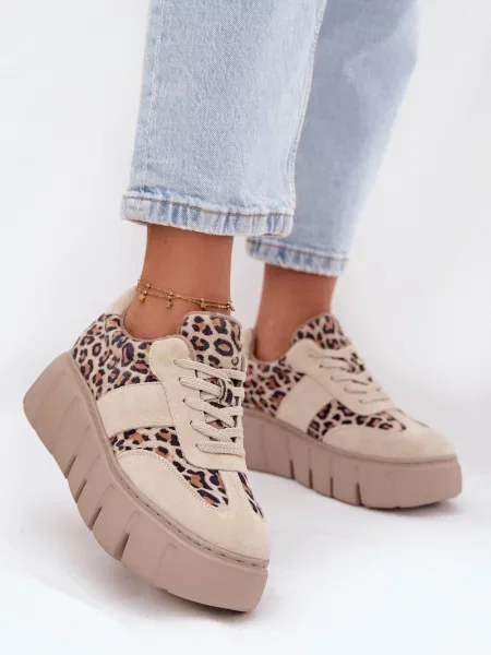 Superge Vinceza iz semiša s platformo bela