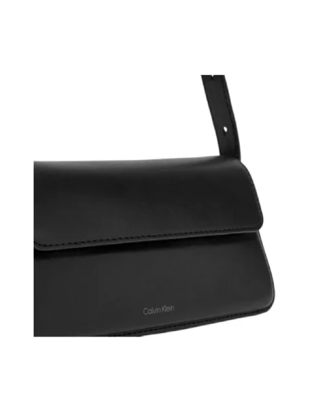 Torebka Calvin Klein Jeans z paskiem czarna