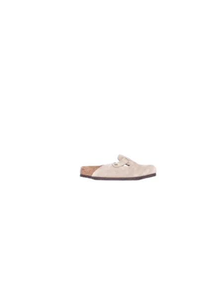Klapki Birkenstock zamszowe z okrągłym noskiem beżowe