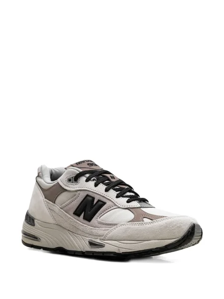 Sneakerși New Balance din piele de căprioară alb