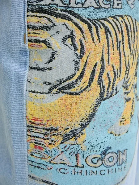 Дънки Desigual с принт с тигров принт синьо