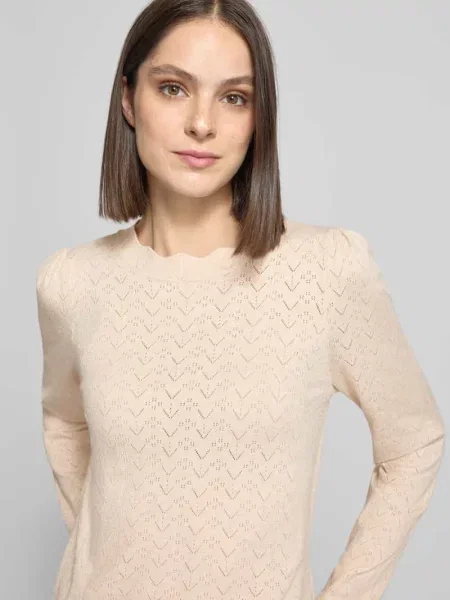 Sweter dzianinowy z mieszanki Model femi' Vila beżowy
