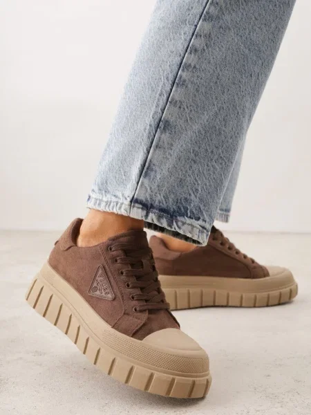 Sneakers maro