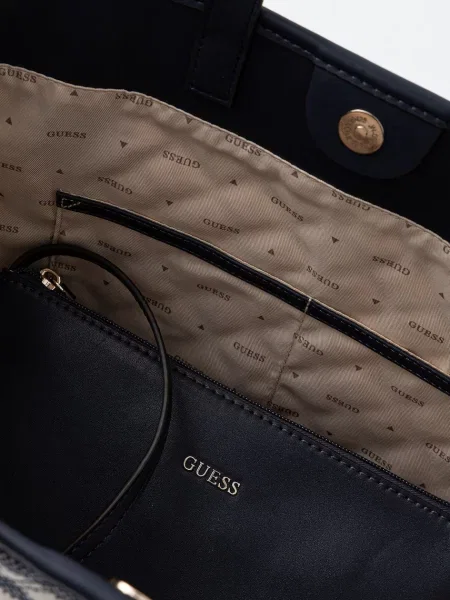 Кожаная сумка шоппер Guess