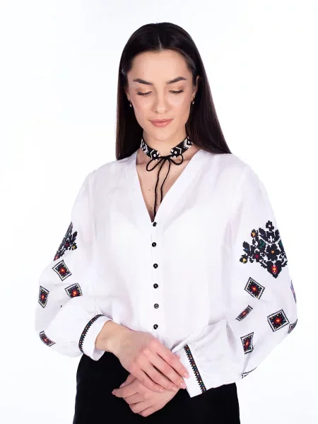 Льняная рубашка Edelvika с вышивкой белая