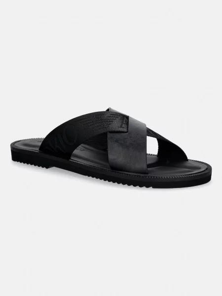 Emporio Armani Šľapky čierna