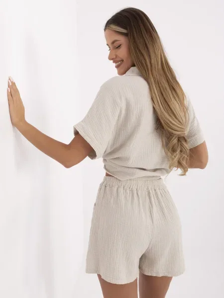 Pantaloni scurți Italy Moda bej