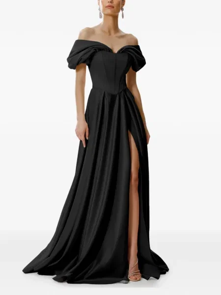 Rochie maxi Framboise cu umerii deschiși de costum negru