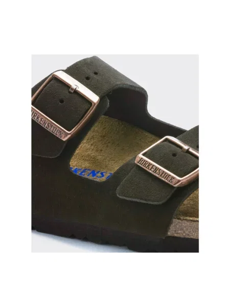 Klapki Birkenstock zamszowe brązowe