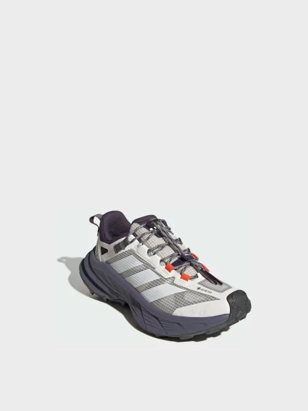Кроссовки Adidas Terrex белые