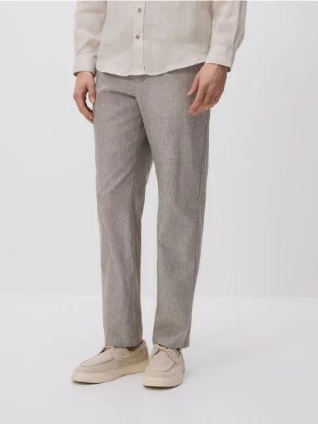 Reserved Pantaloni chino regular cu adaos de in cafeniu