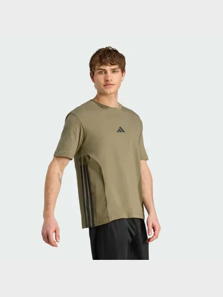 Футболка adidas зелений