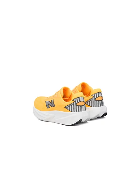 Futócipő New Balance Fuelcell Rebel V5 narancssárga