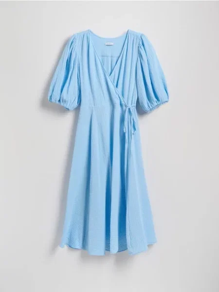 Reserved Muślinowa sukienka midi jasnoniebieski