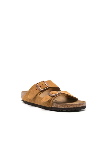Klapki Birkenstock zamszowe brązowe