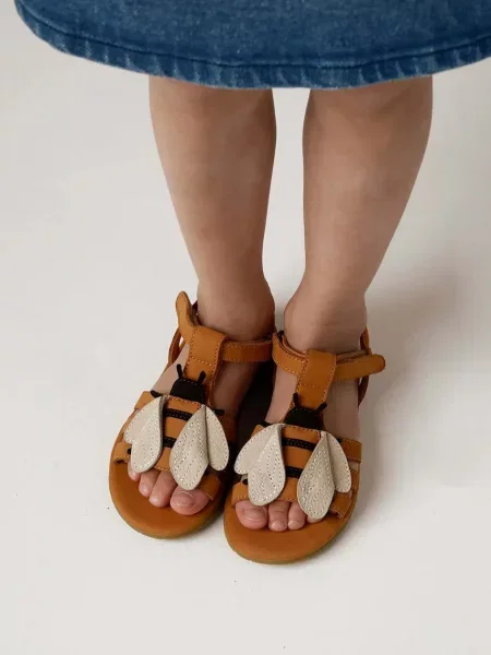 Donsje sandály nubukové Iles Sky Sandals Bee hnědé