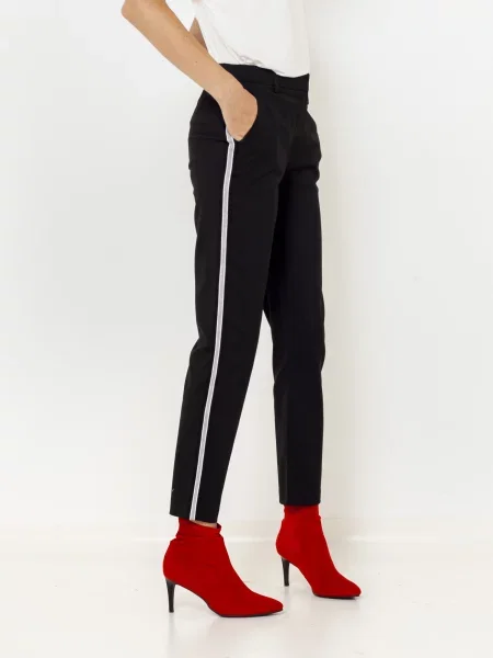 Spodnie Camaïeu w jednolitym kolorze czarne