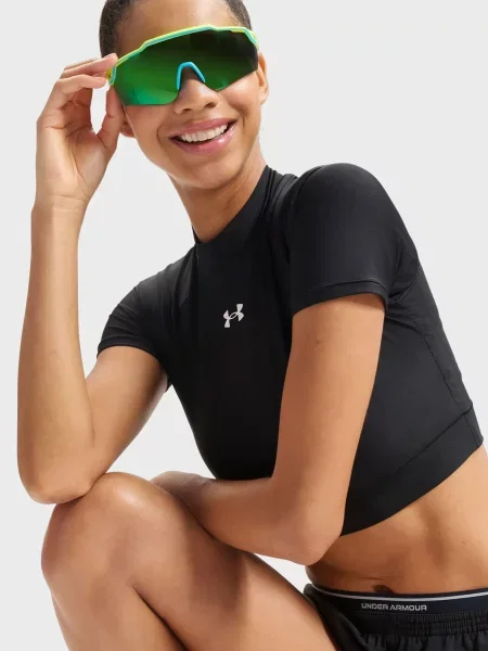 Топ Under Armour черный