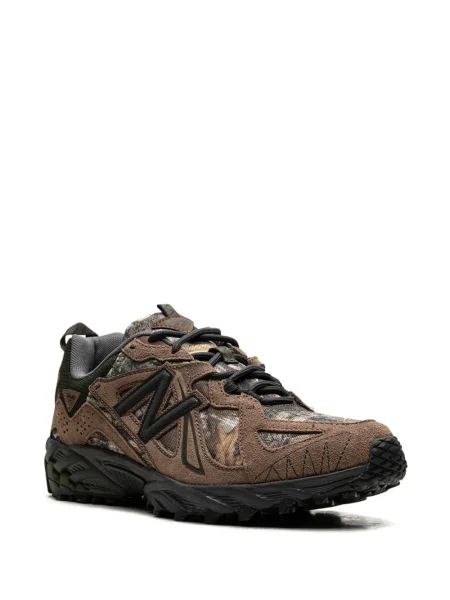 Sneakerși New Balance maro