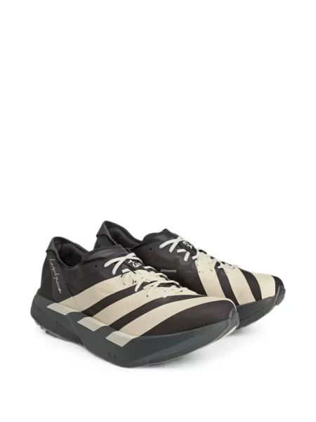 Tricou Adidas alergare din material terry cu imprimeu geometric alb